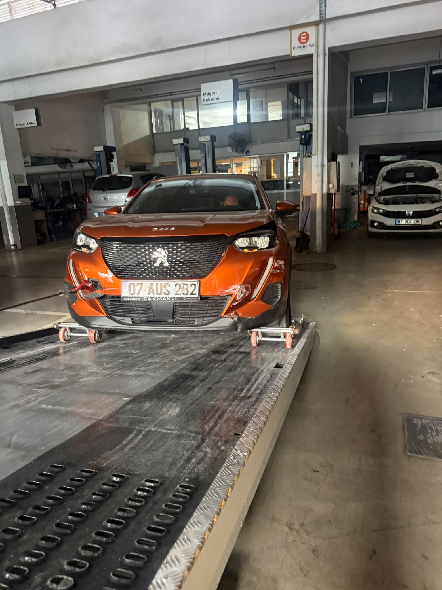 HK Yol Yardım - Hasarlı araç servis taşıması