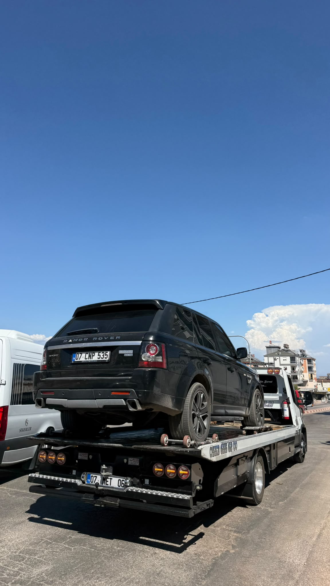 HK Yol Yardım - Aparatlı Range Rover taşıma